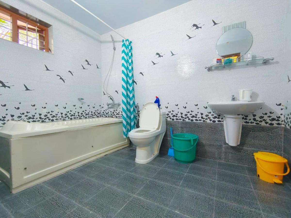White Sands Homestay Turavur Экстерьер фото